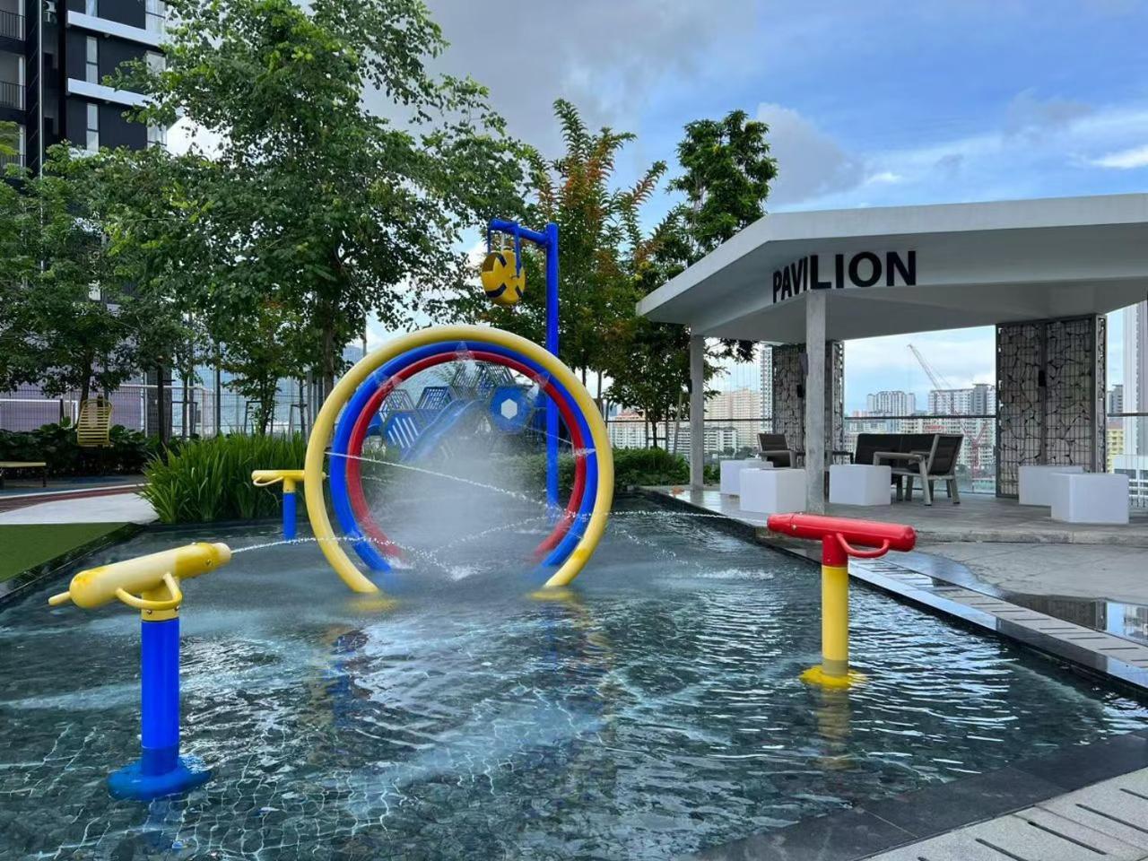 Urban Suites Two Or Three Bedroom Georgetown By Anc Jelutong ภายนอก รูปภาพ