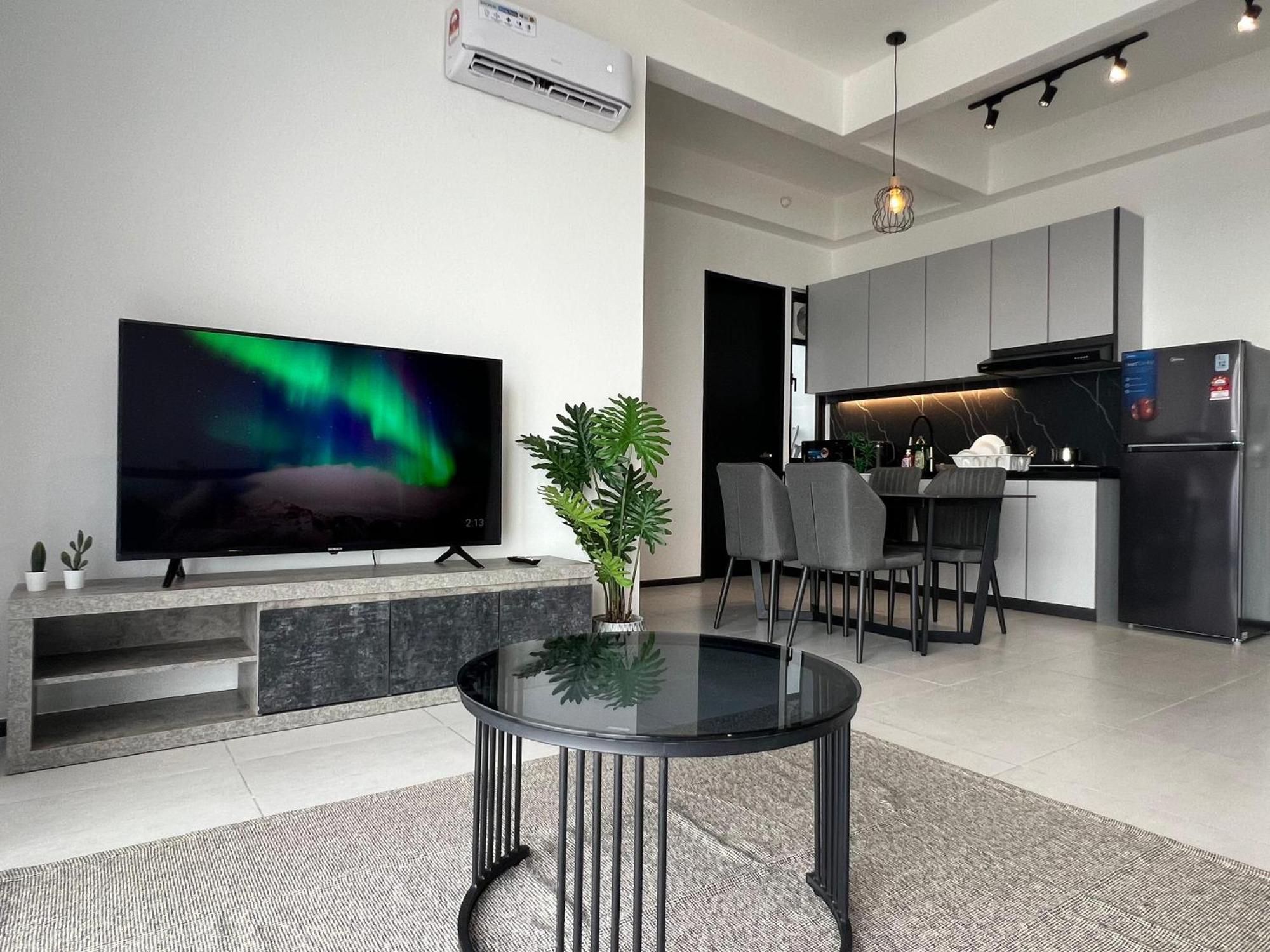 Urban Suites Two Or Three Bedroom Georgetown By Anc Jelutong ภายนอก รูปภาพ