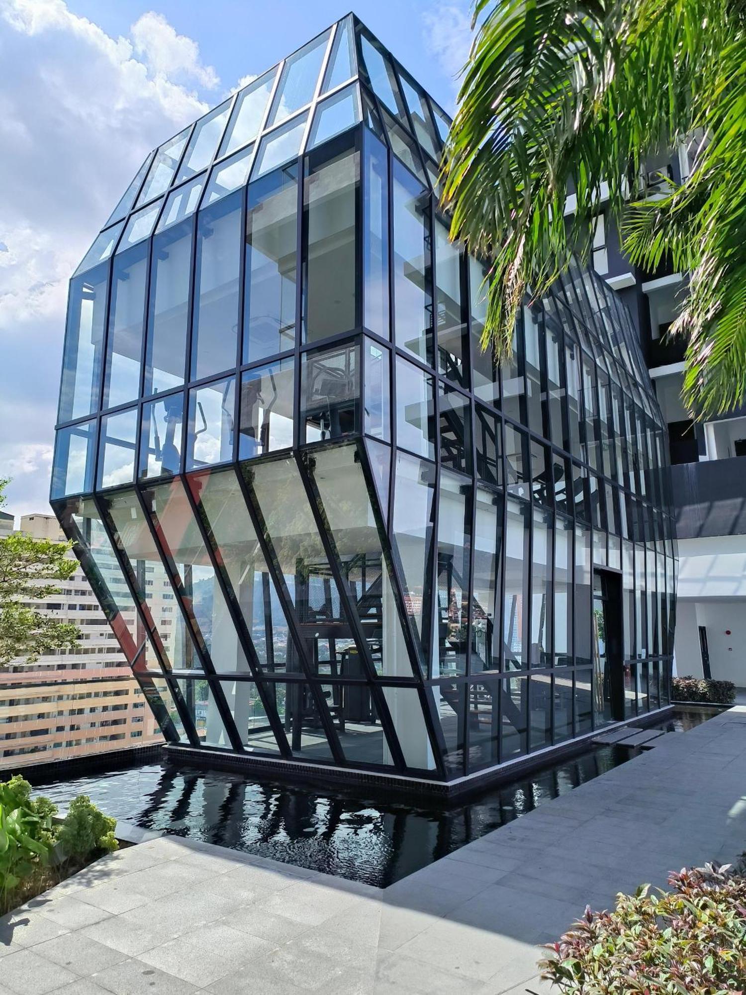 Urban Suites Two Or Three Bedroom Georgetown By Anc Jelutong ภายนอก รูปภาพ