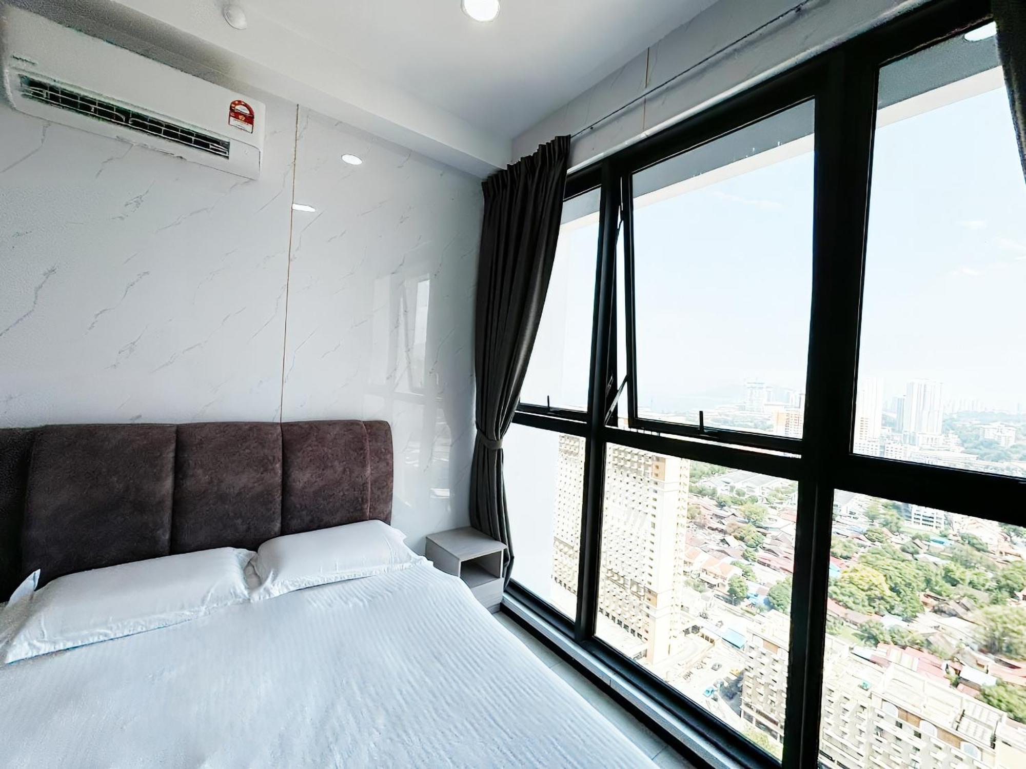 Urban Suites Two Or Three Bedroom Georgetown By Anc Jelutong ภายนอก รูปภาพ