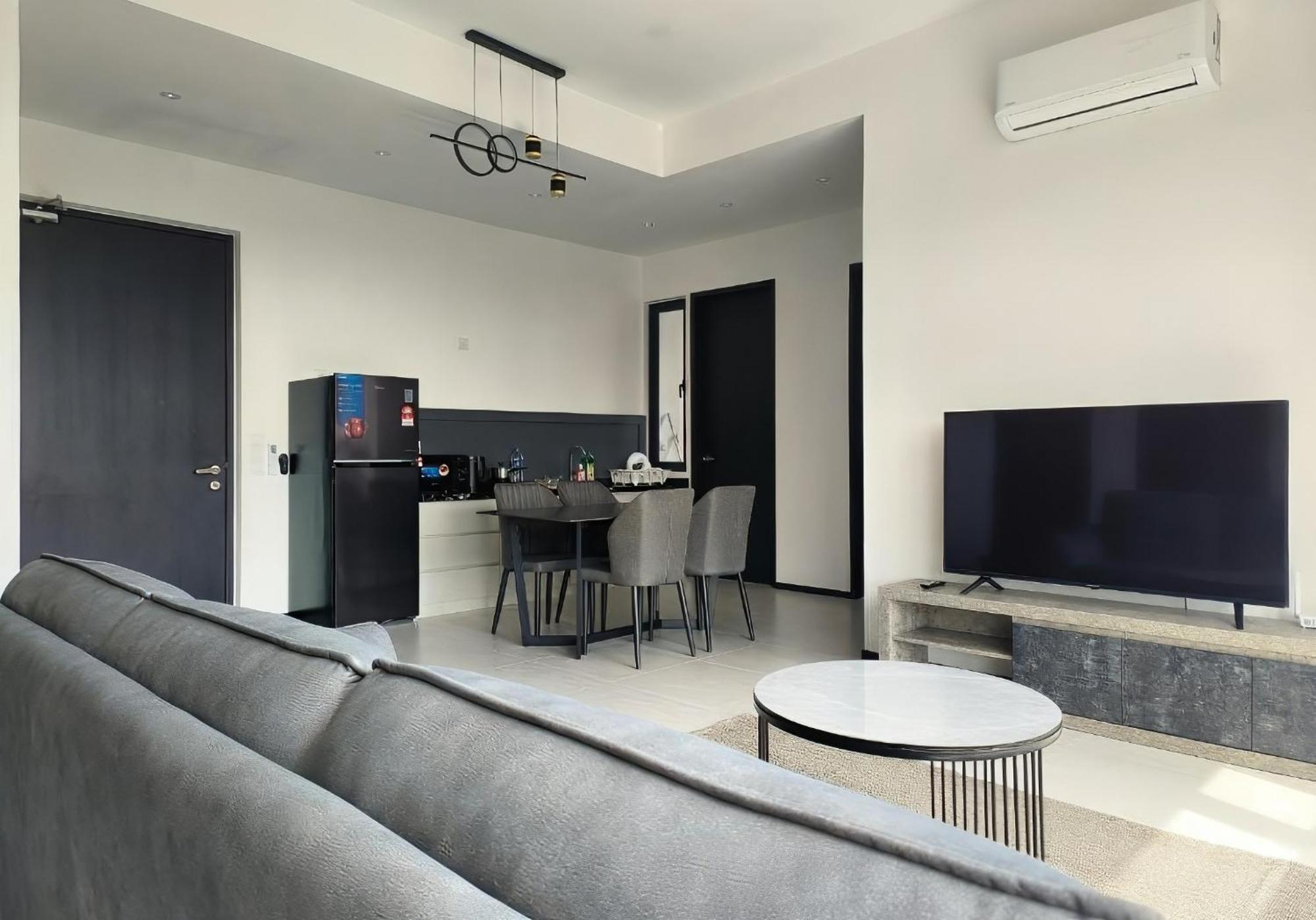 Urban Suites Two Or Three Bedroom Georgetown By Anc Jelutong ภายนอก รูปภาพ