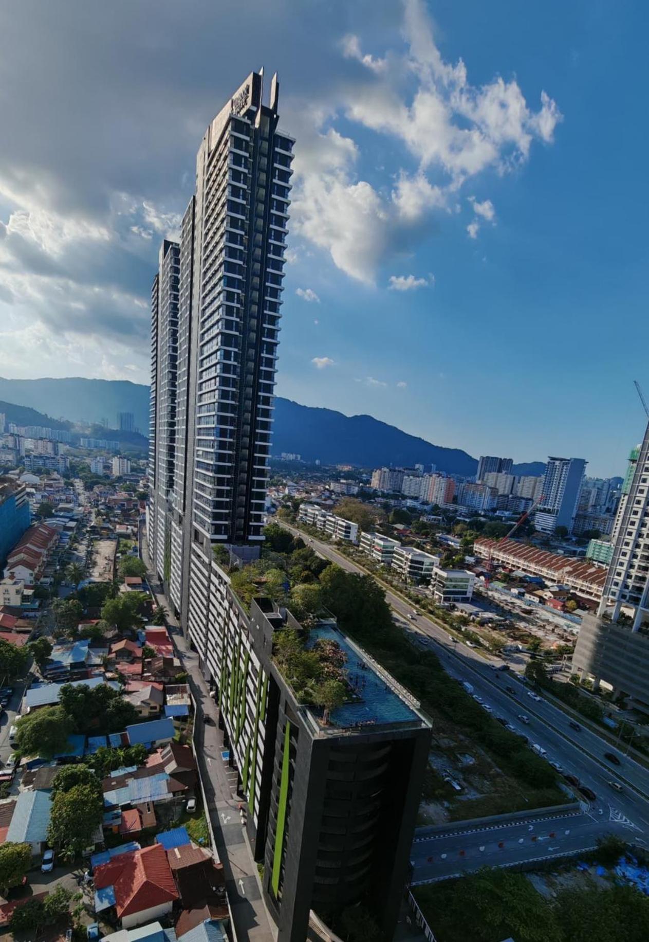Urban Suites Two Or Three Bedroom Georgetown By Anc Jelutong ภายนอก รูปภาพ